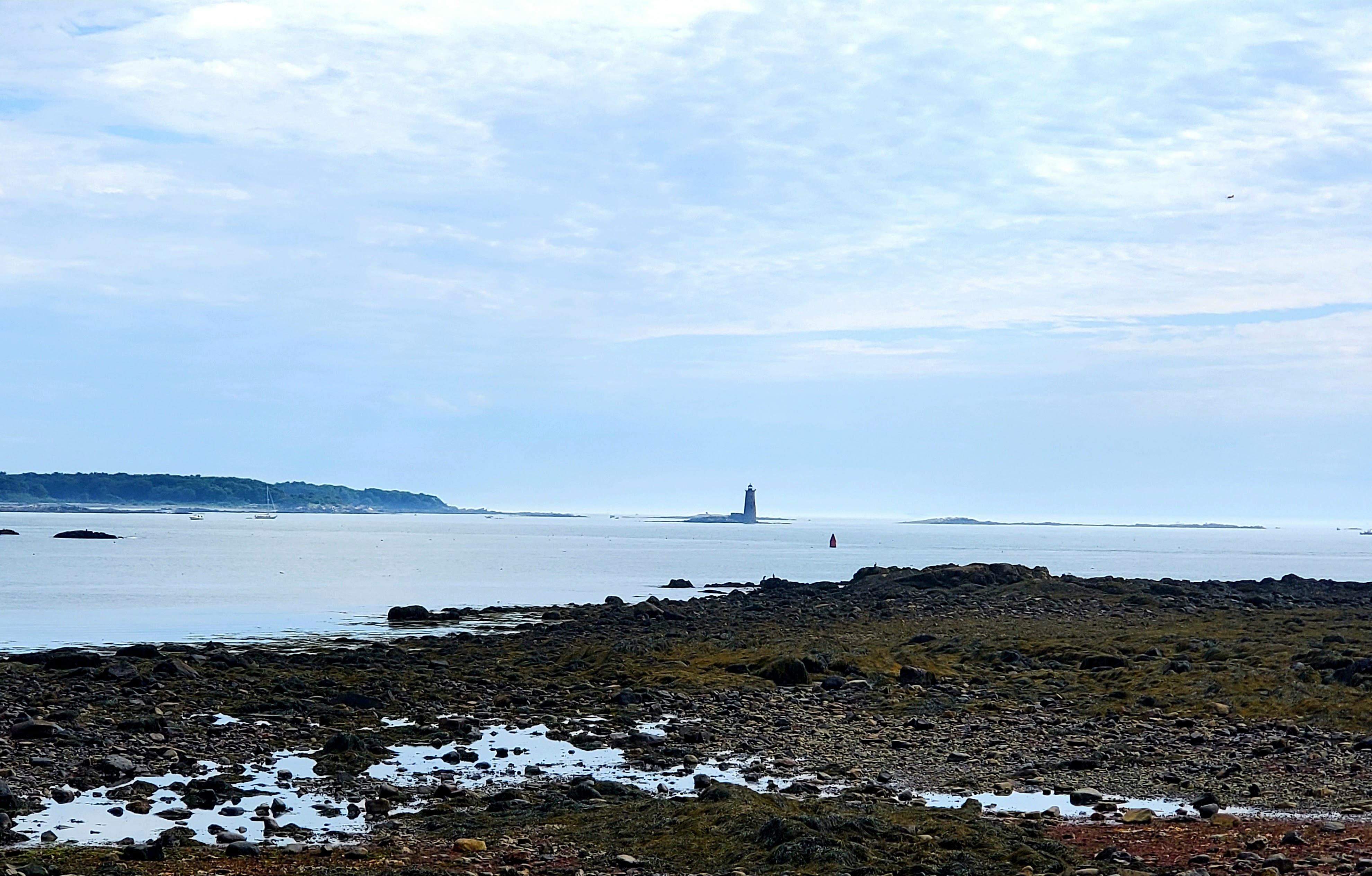 a lighthouse on the isle of shoals